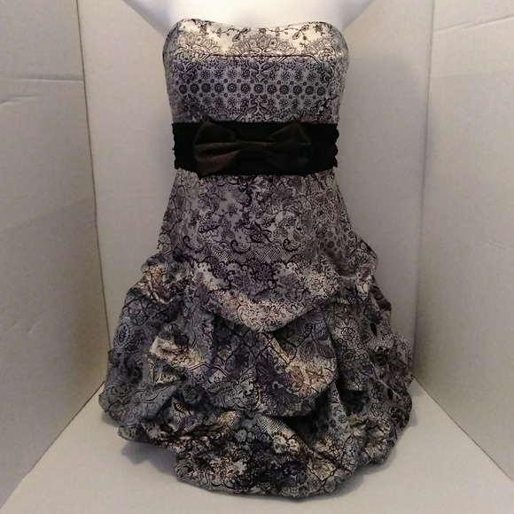 Ruby Rox strapless pickup skirt … - Picture 2 of 6